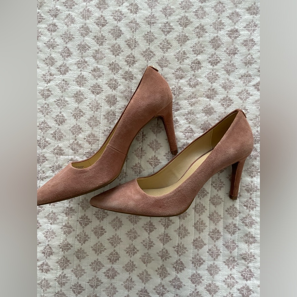 Micheal Kors - Suede Heels